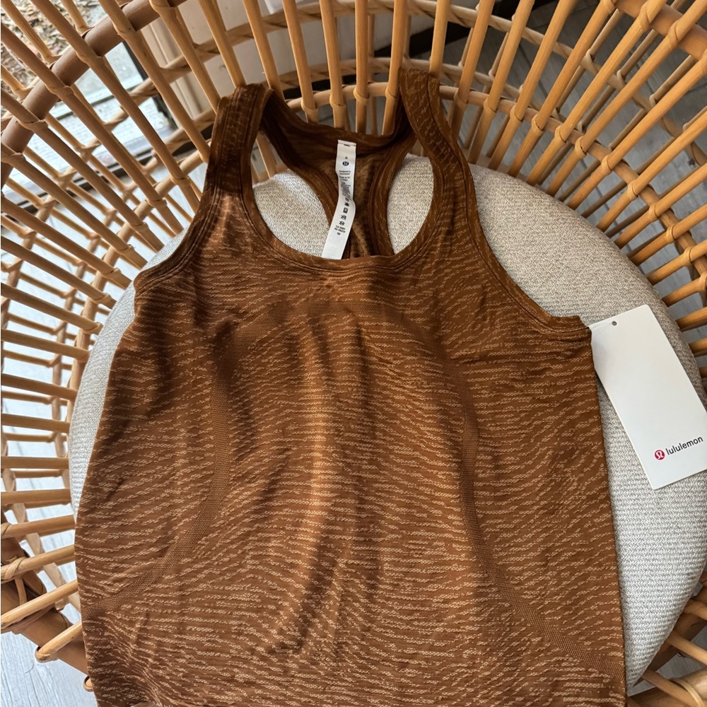 NWT Lulu lemon - Swiftly Tech RB Tank 2.0 - Picture 5 of 7